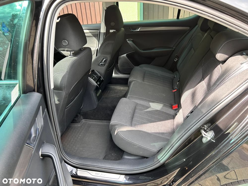 Skoda Superb 2.0 TSI Ambition DSG - 11