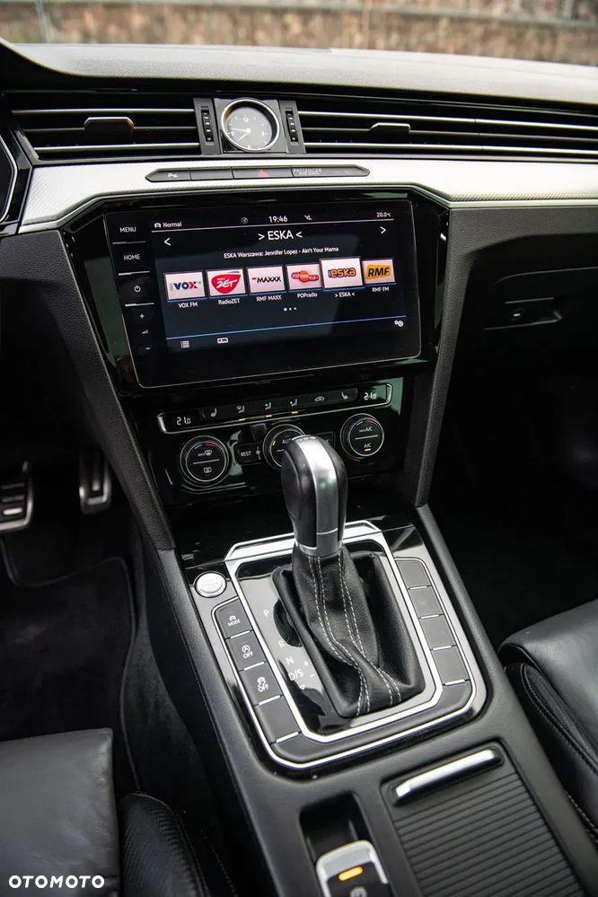 Volkswagen Passat - 17