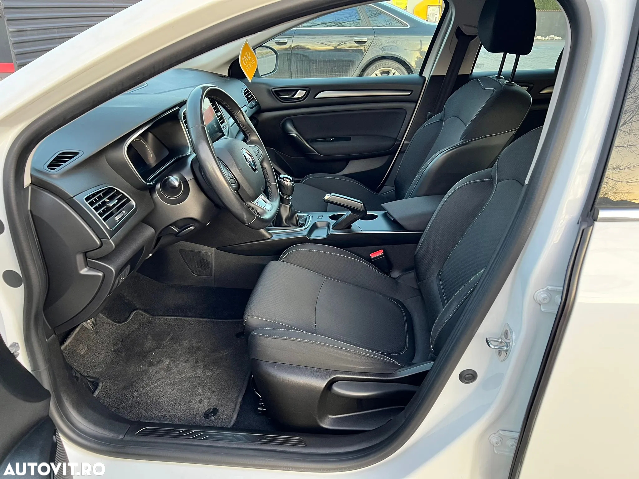 Renault Megane Blue dCi 116 Intens - 13