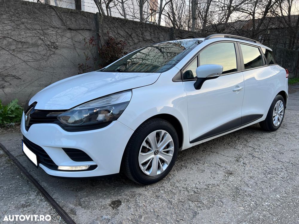 Renault Clio - 1