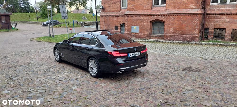 BMW Seria 5 530d Luxury Line - 12