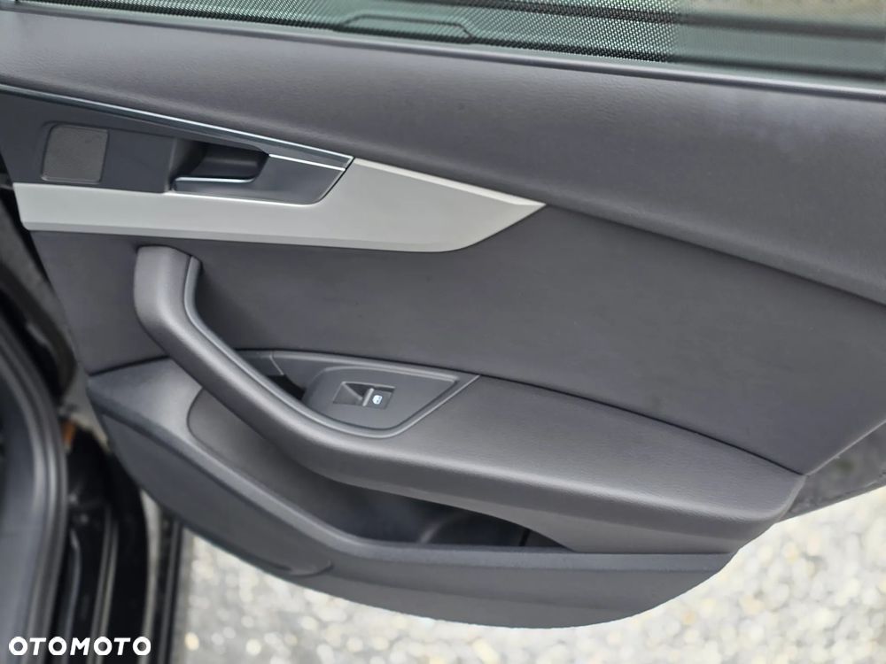 Audi A4 Limousine - 25