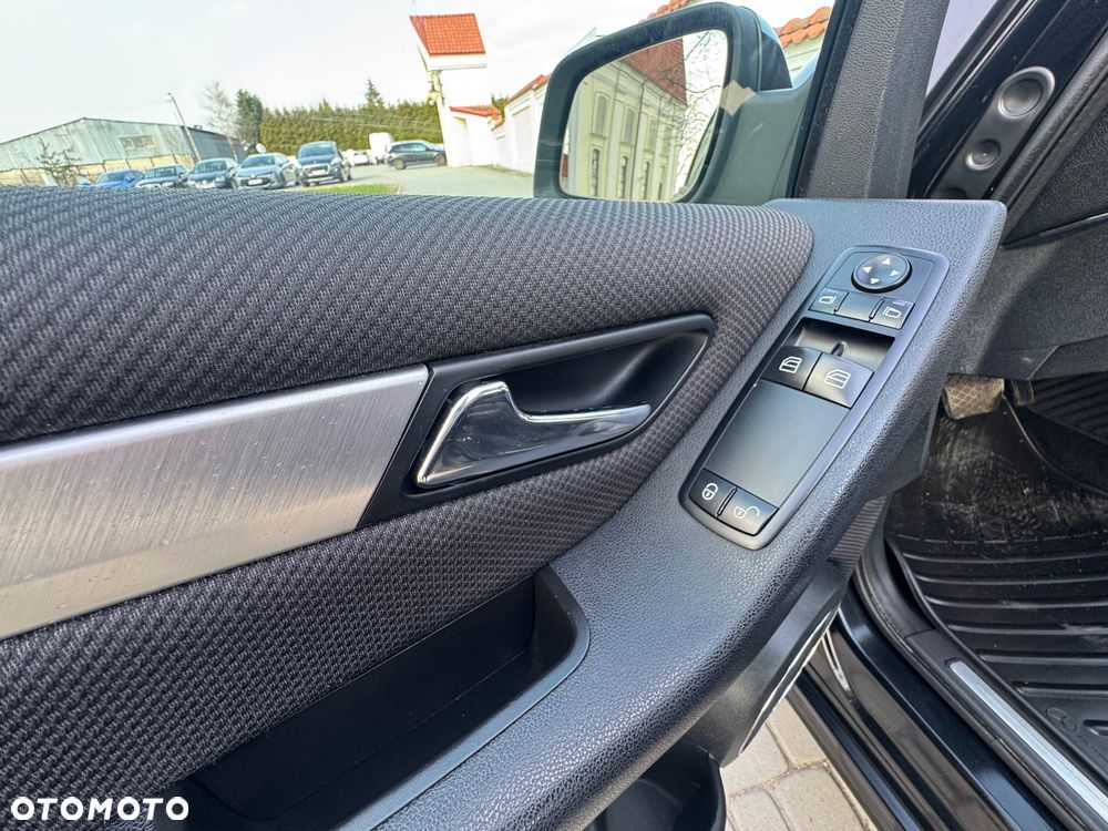 Mercedes-Benz Klasa A - 35