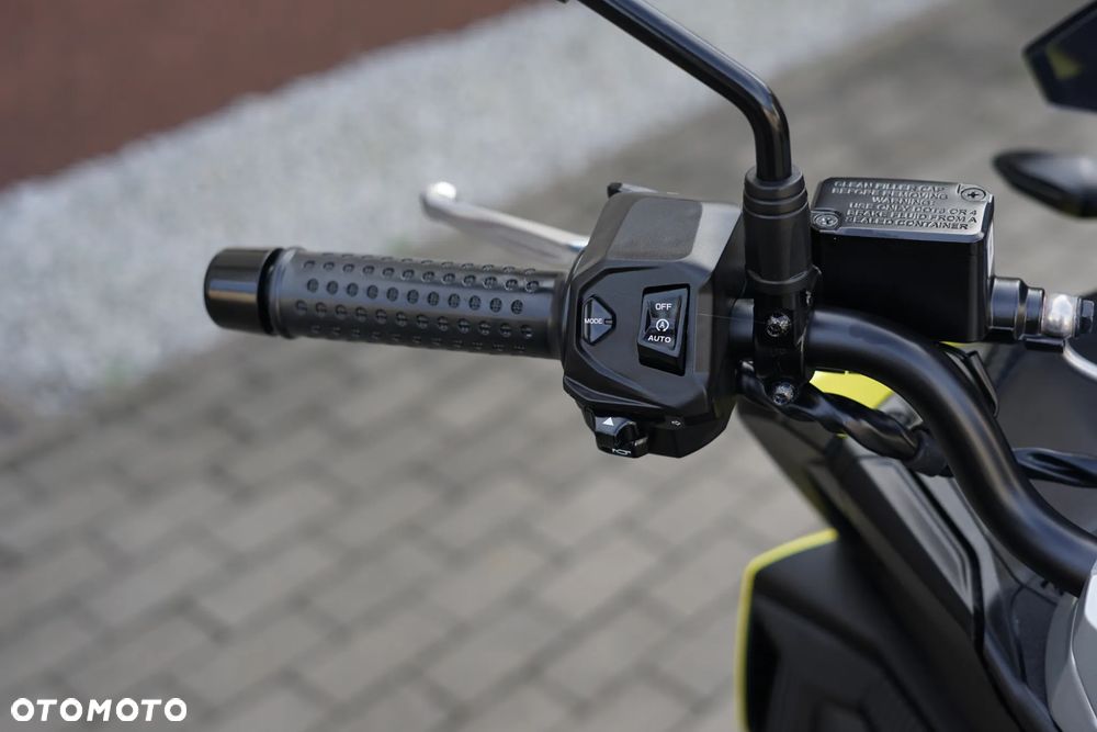 Aprilia SR - 17
