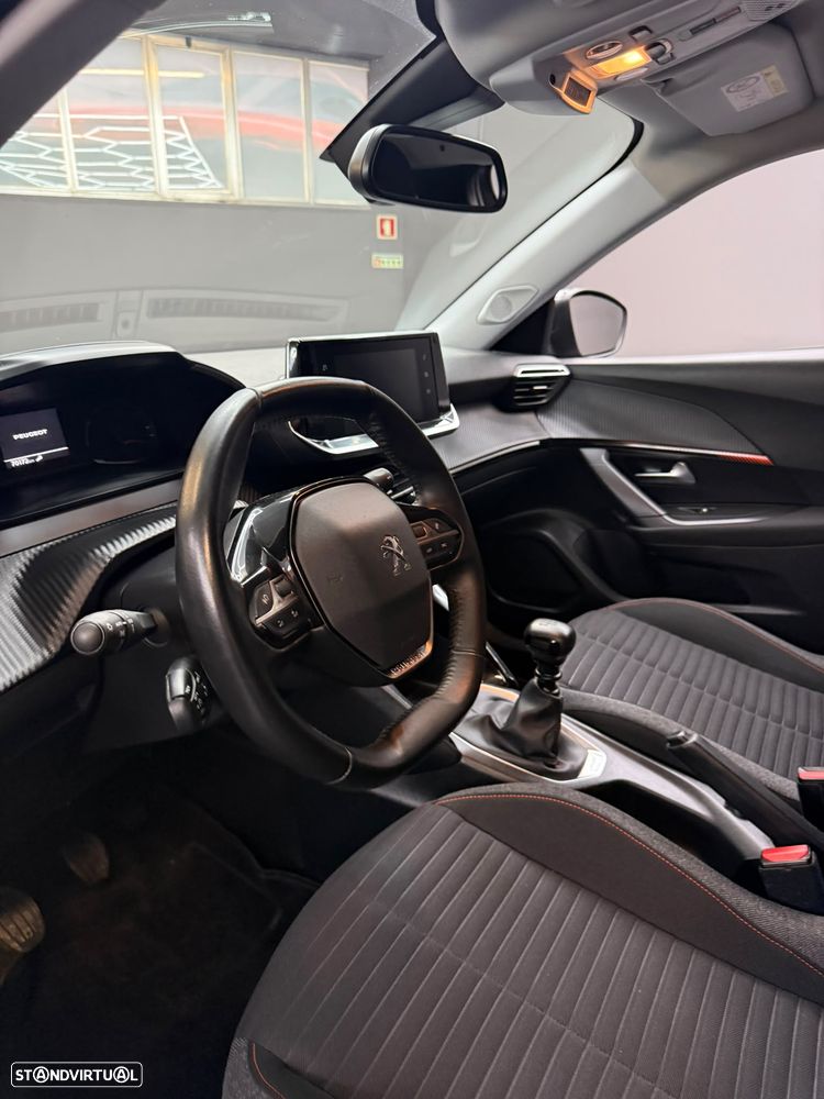 Peugeot 2008 1.2 PureTech Active - 31