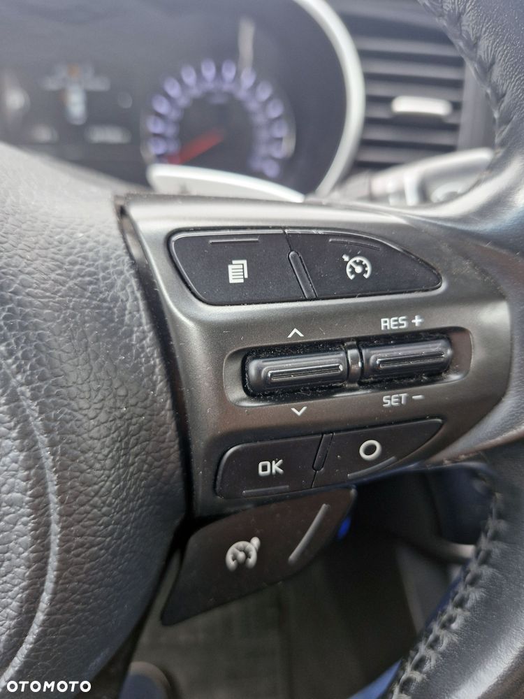 Kia Optima 2.0 L - 18
