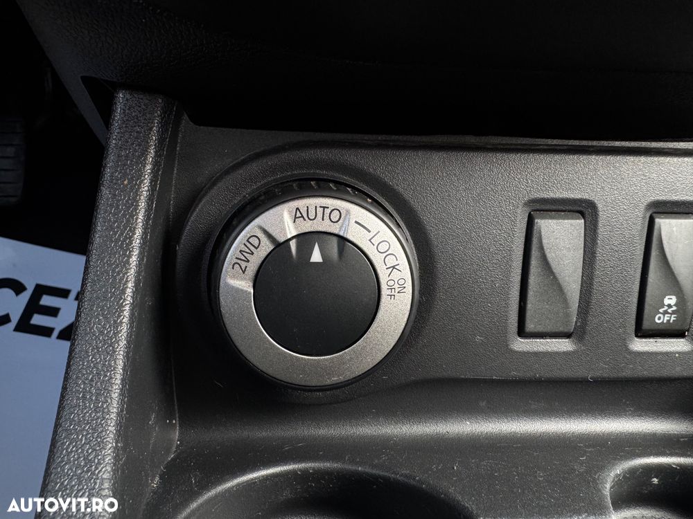 Dacia Duster 1.6 16V 4x4 - 14