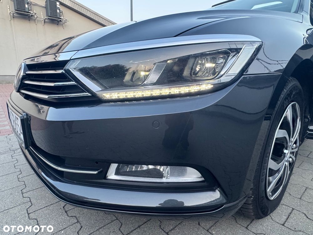 Volkswagen Passat Variant 2.0 TDI SCR DSG Highline - 17