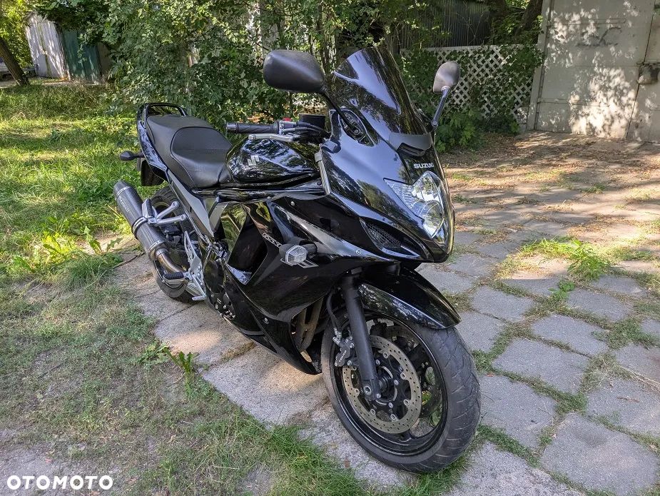 Suzuki GSX - 3