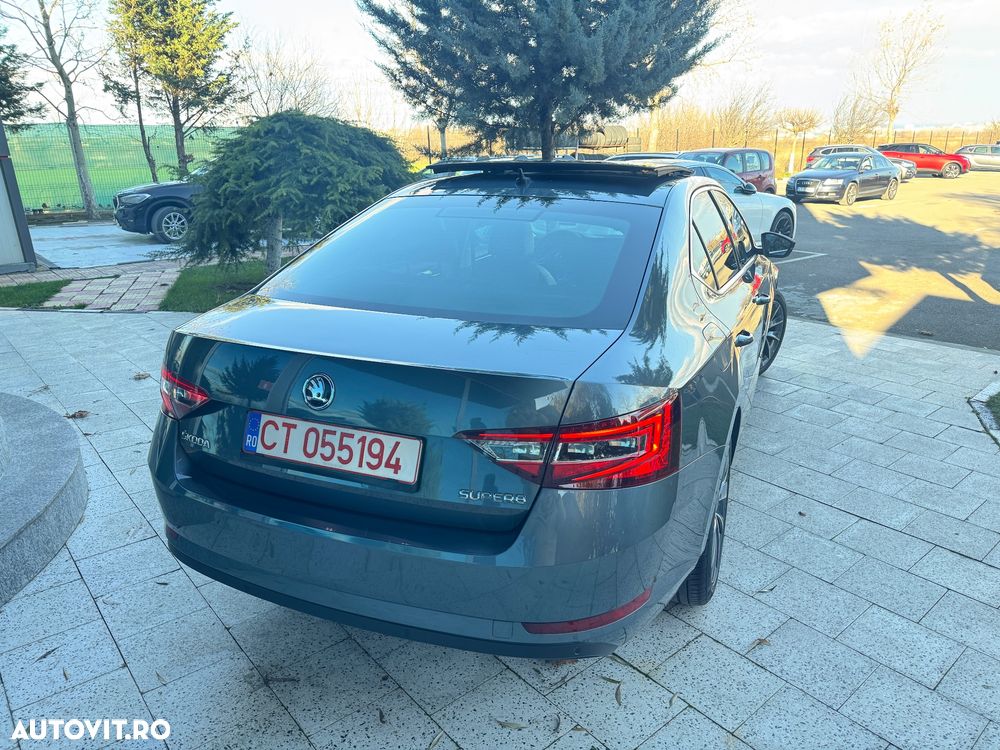 Skoda Superb 2.0 TDI DSG Premium Edition - 38