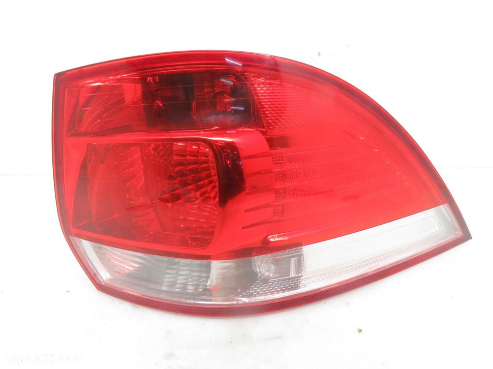 LAMPA PRAWA TYLNA VW GOLF V KOMBI 1K9945258 - 1
