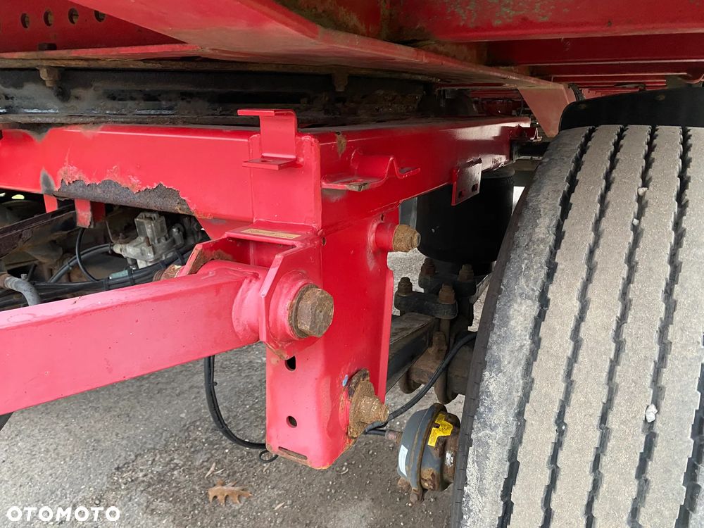 Schwarzmuller platforma z burtami - 6