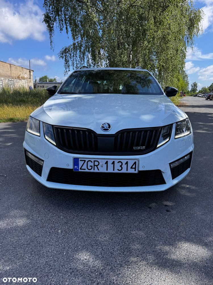 Skoda Octavia 2.0 TDI DSG RS - 8