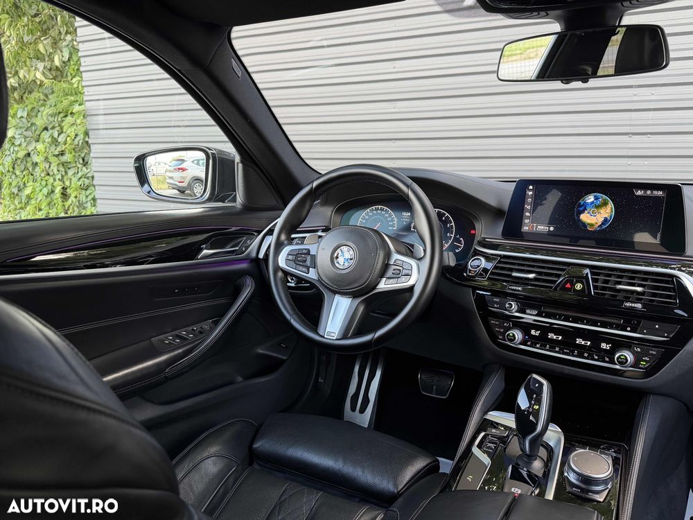 BMW Seria 5 520i Aut. Luxury Line - 11