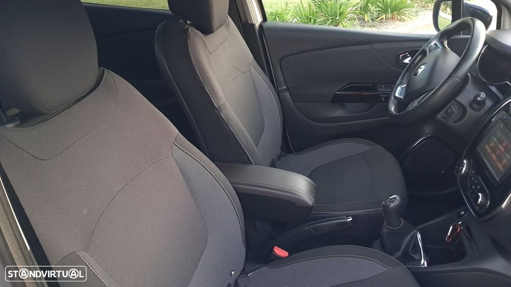Renault Captur 1.5 dCi Exclusive - 13