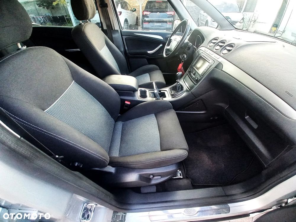 Ford S-Max 2.0 TDCi DPF Titanium X - 16
