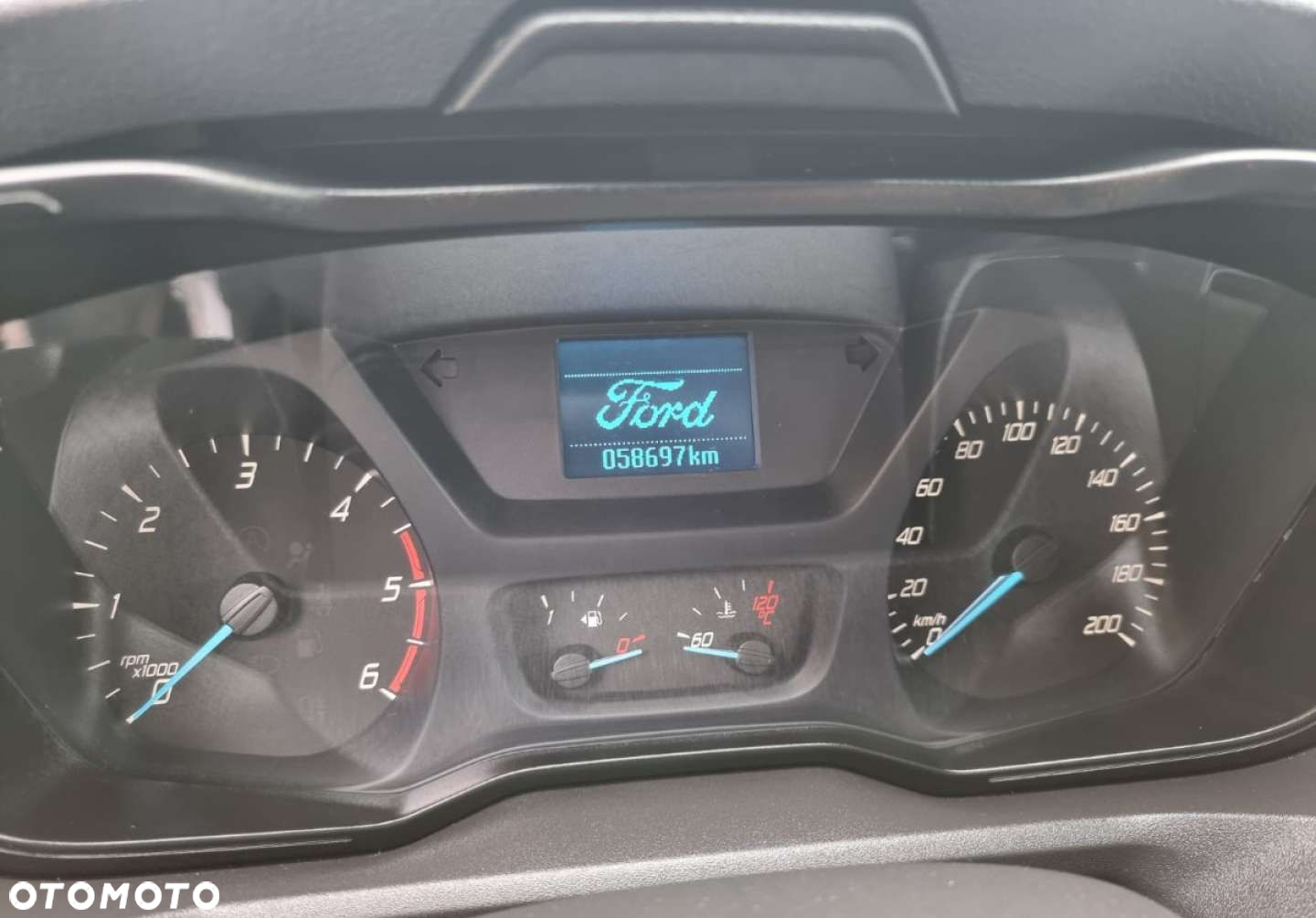 Ford Transit - 10