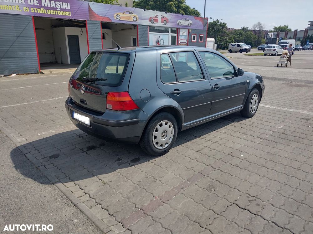 Volkswagen Golf 1.4 - 3