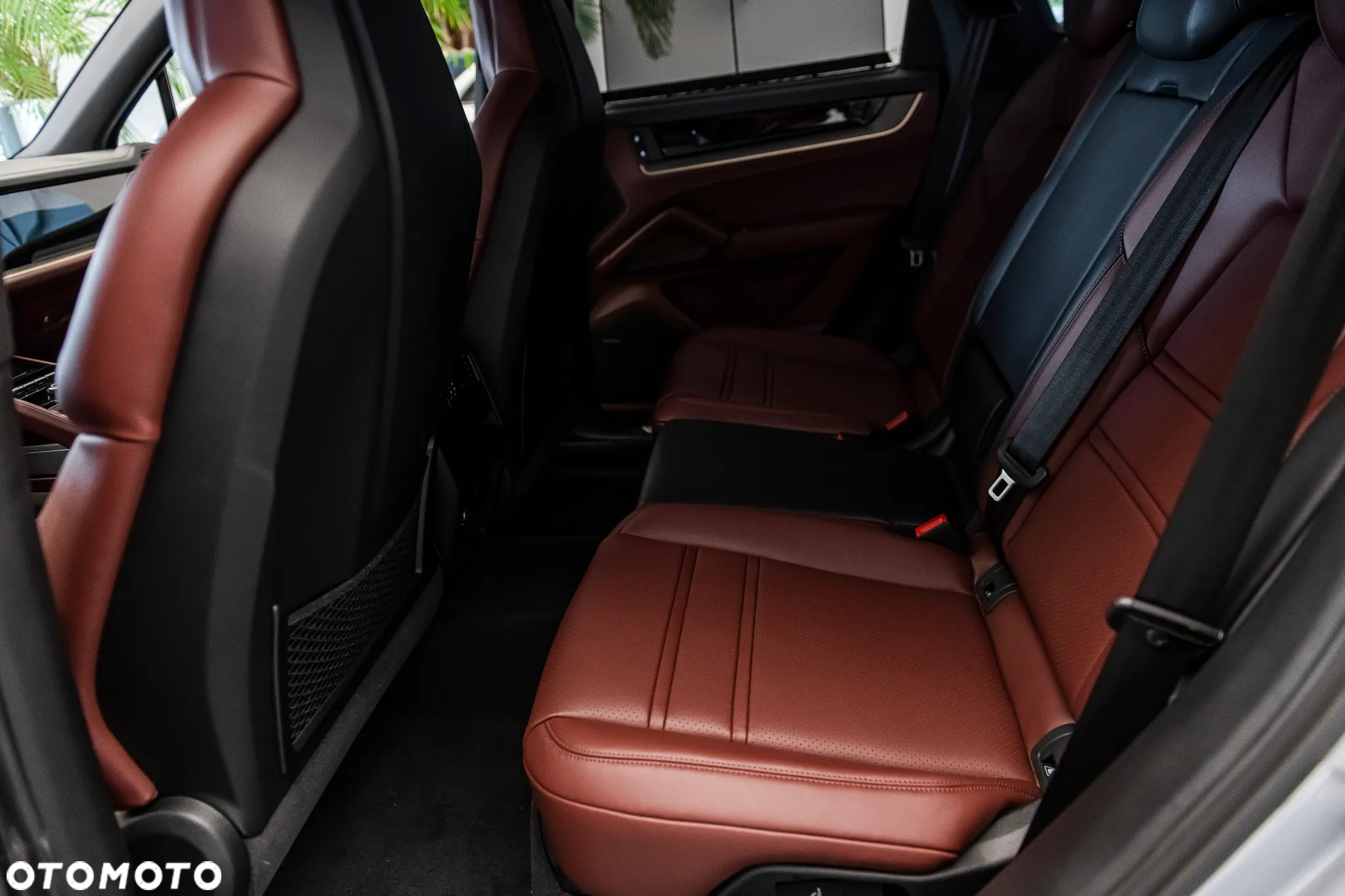 Porsche Cayenne S - 16