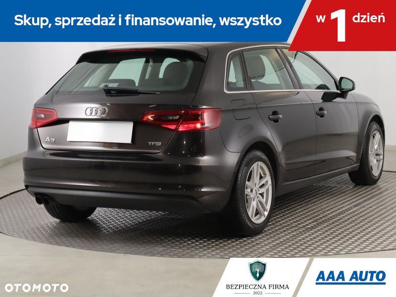 Audi A3 Sportback - 6