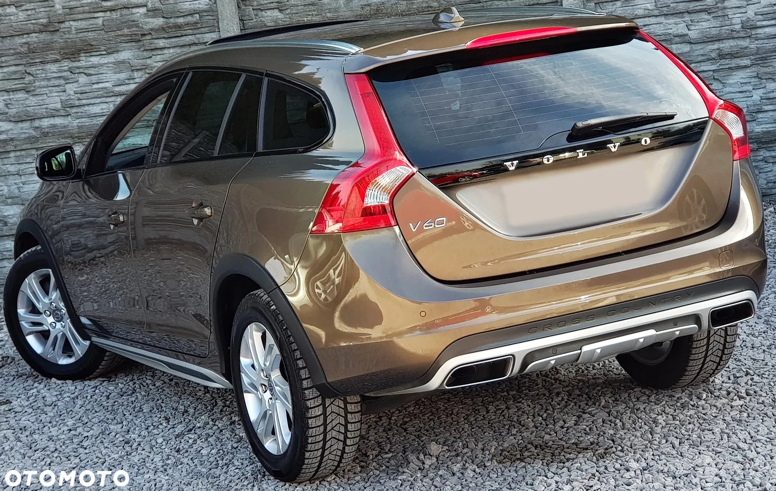 Volvo V60 Cross Country - 5
