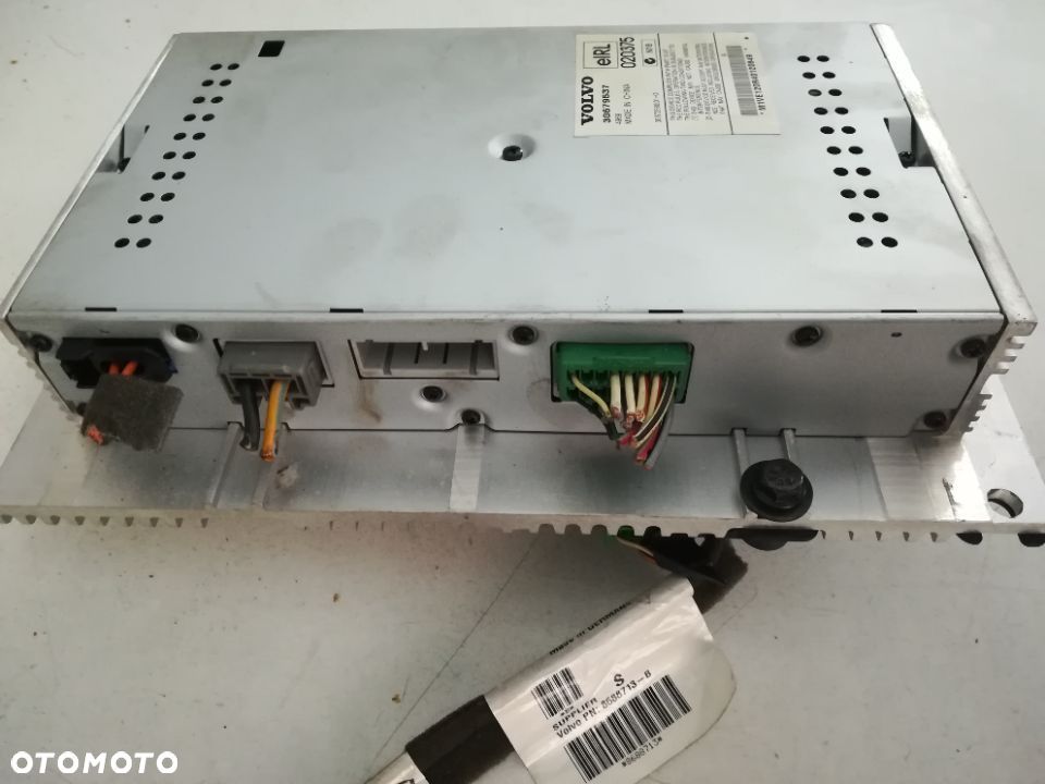 WZMACNIACZ AUDIO VOLVO V50 30679886, 30679537 - 4