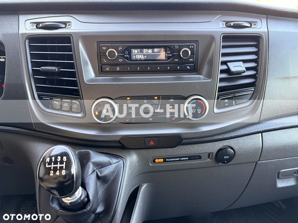 Ford Transit - 25