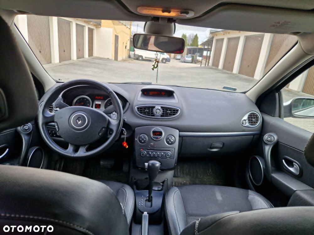 Renault Clio - 7