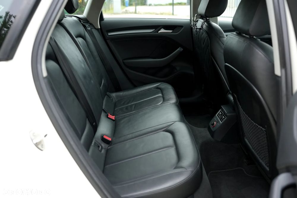 Audi A3 Sportback 1.4 TFSI Ambiente S tronic - 19
