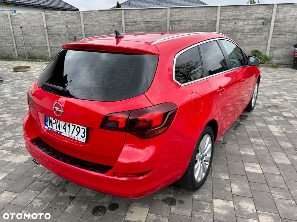 Opel Astra 1.6 Turbo Edition - 21