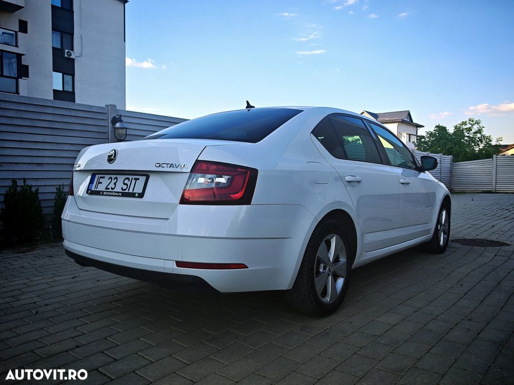 Skoda Octavia 2.0 TDI Style - 3