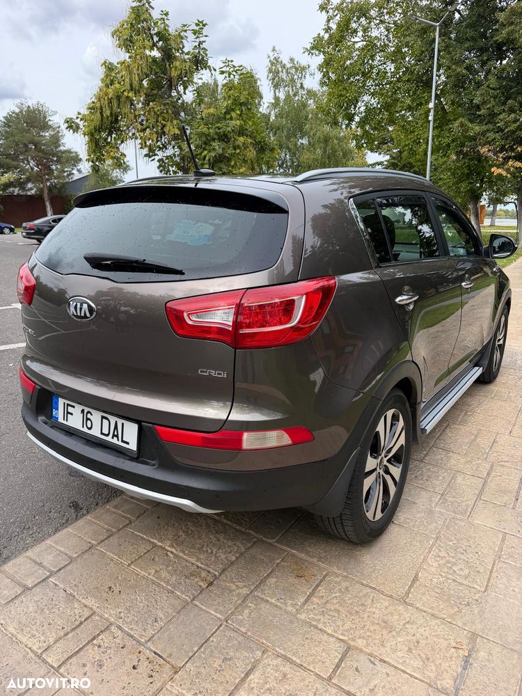 Kia Sportage 2.0 CRDI 4WD Automatik Vision - 2