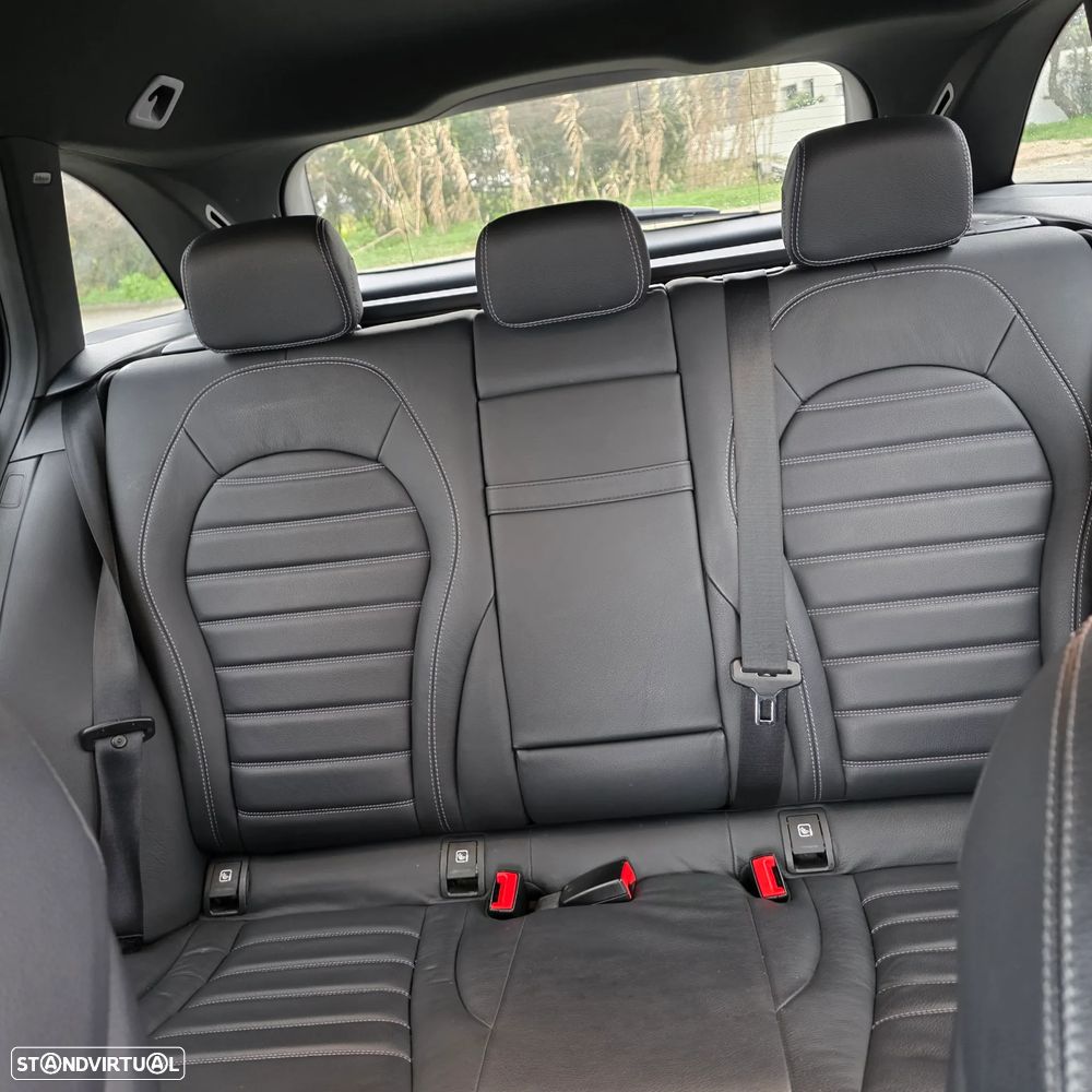 Mercedes-Benz C 220 d AMG Line - 42