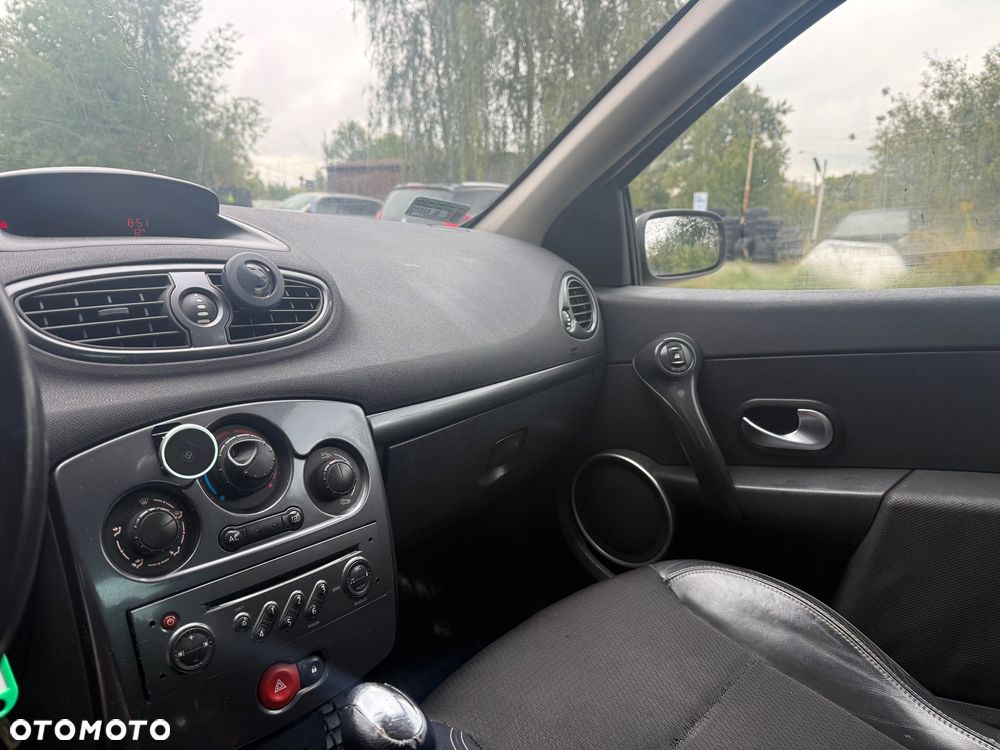 Renault Clio 1.5 dCi Extreme - 5