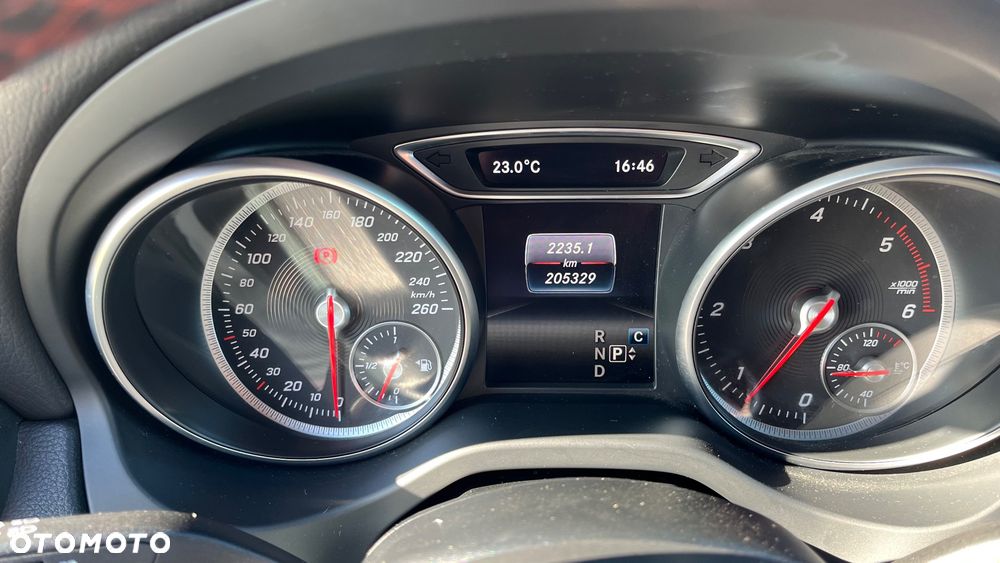 Mercedes-Benz CLA - 23