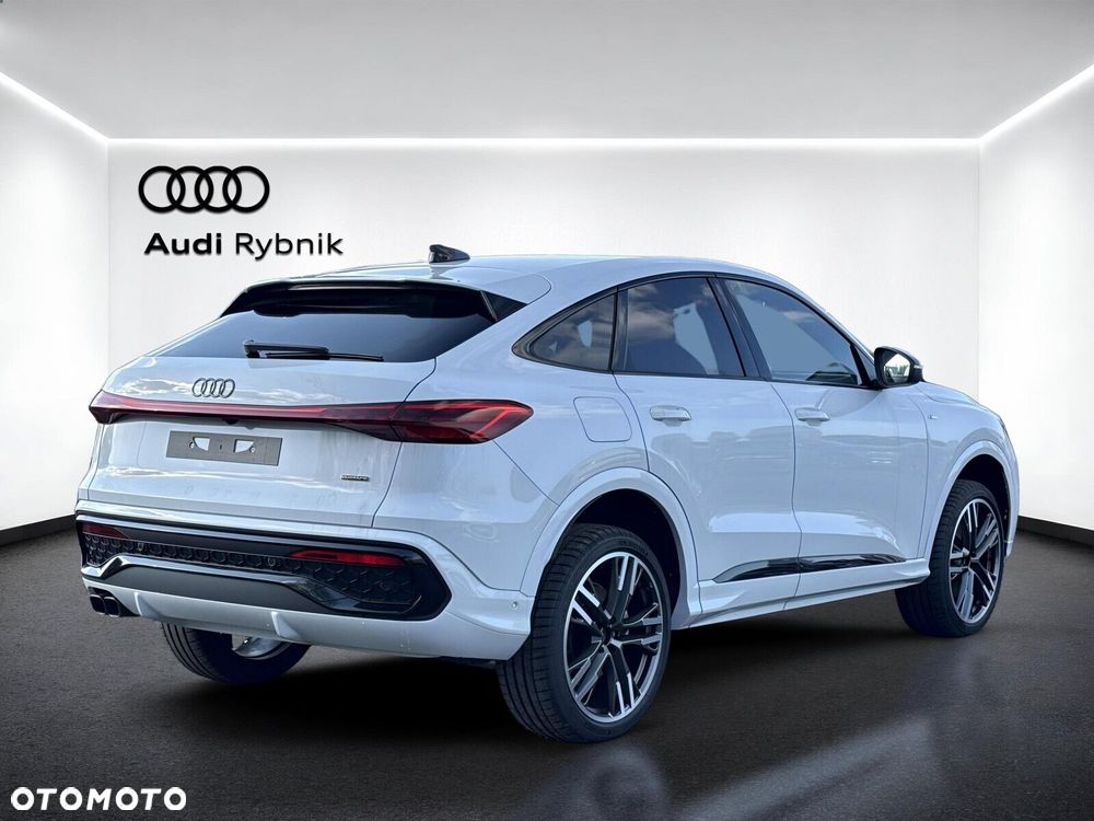 Audi Q5 Sportback - 5