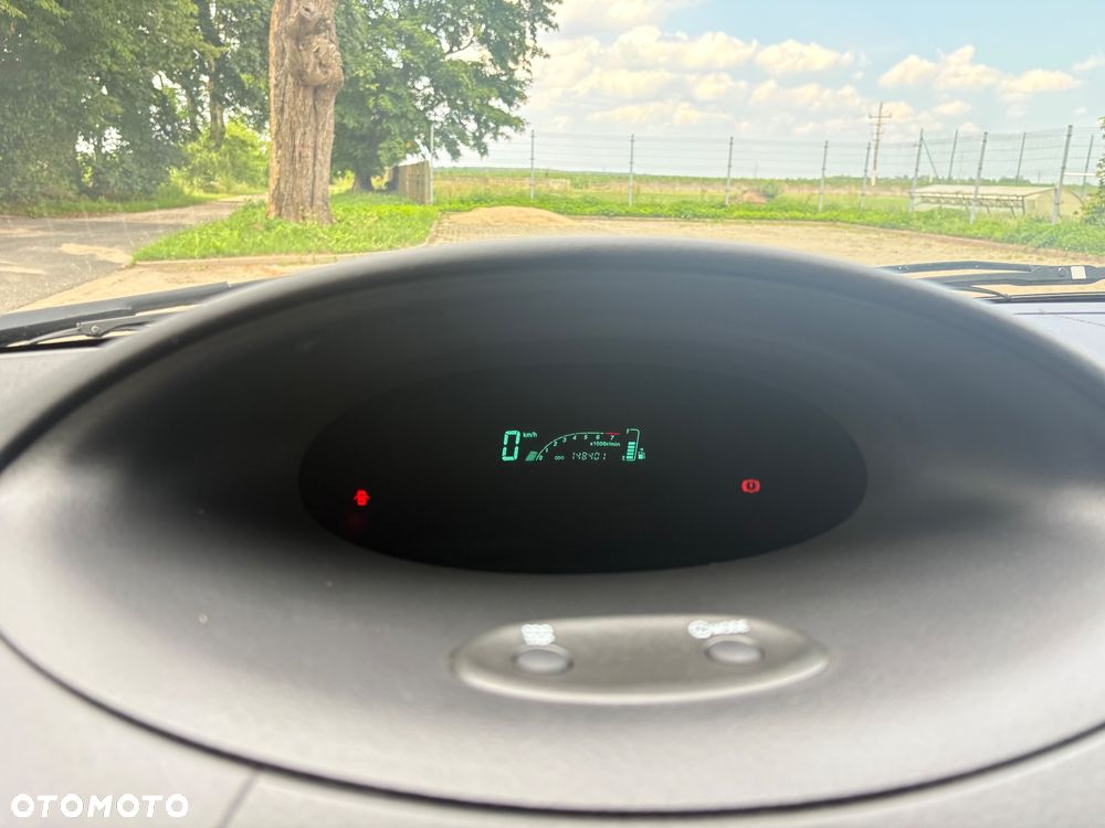 Toyota Yaris 1.0 - 35