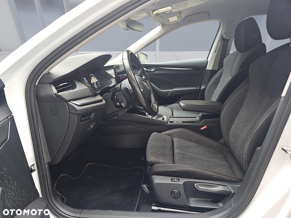Skoda Octavia 2.0 TDI Ambition DSG - 9