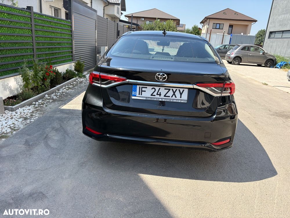 Toyota Corolla 1.6 Dynamic - 9