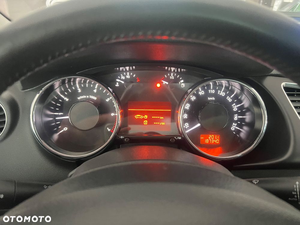 Peugeot 3008 1.6 THP Active - 33