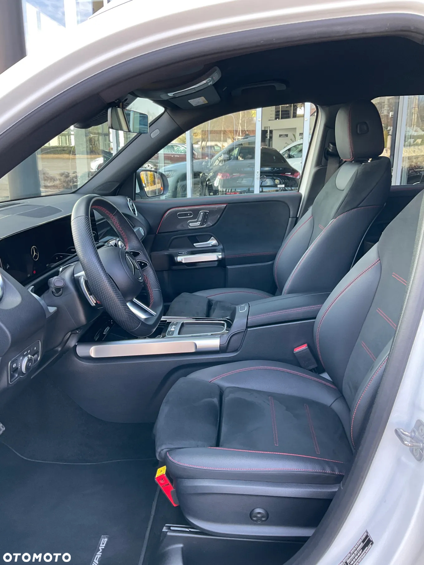 Mercedes-Benz GLB 200 d AMG Line 8G-DCT - 10