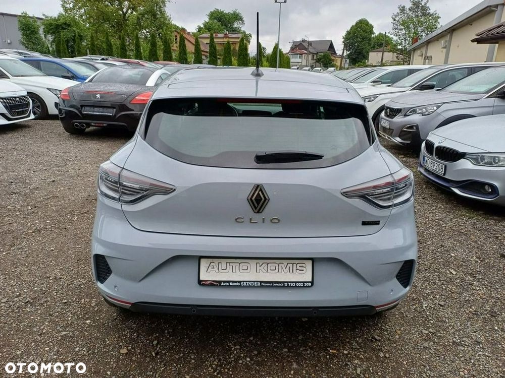 Renault Clio - 6