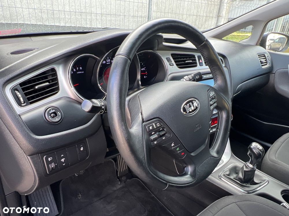 Kia Ceed 1.4 CVVT - 17