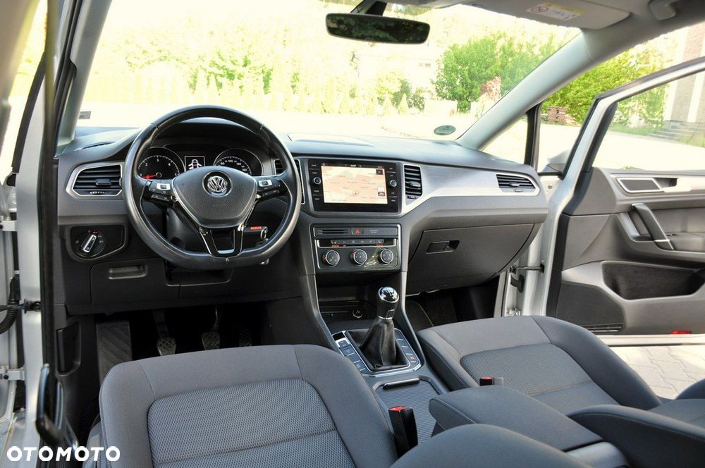 Volkswagen Golf Sportsvan - 28