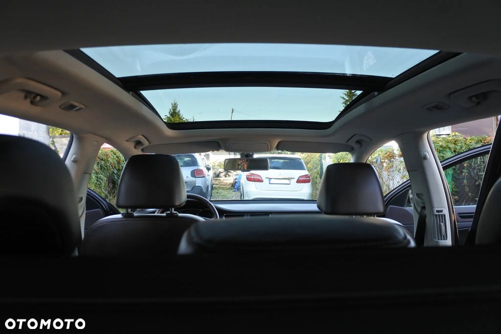 Skoda Superb Combi 2.0 TDI DSG L&K - 12