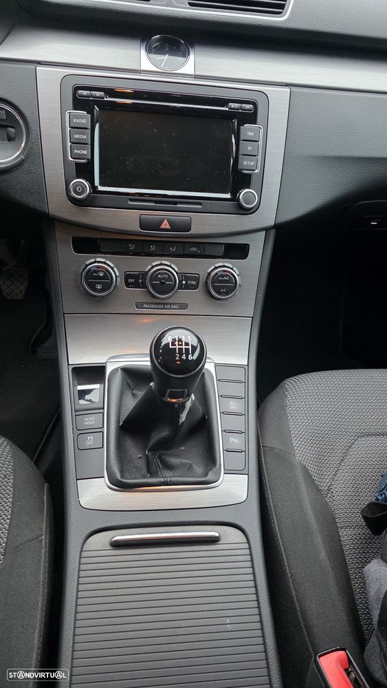 VW Passat Variant 1.6 TDI BlueMotion Comfortline - 3