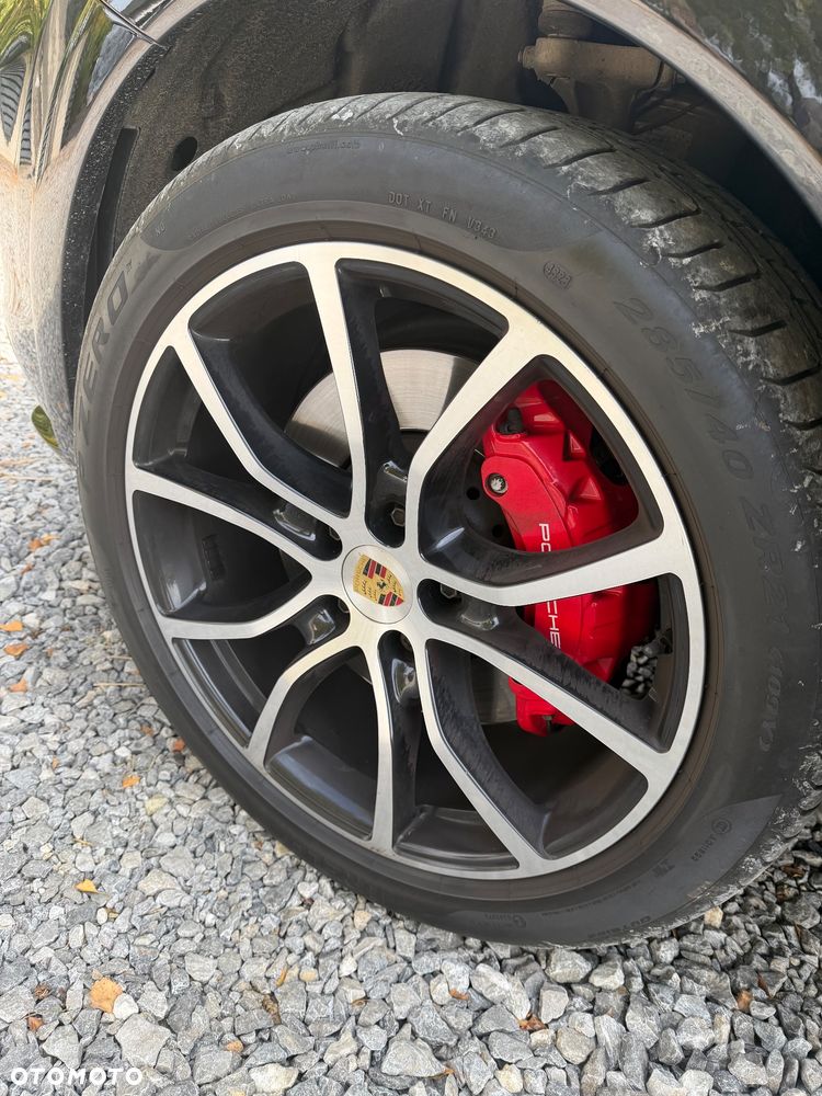 Porsche Cayenne GTS - 15