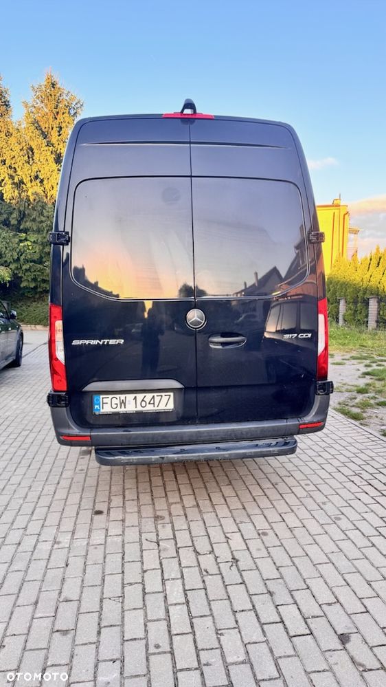 Mercedes-Benz Sprinter Long BASE 907.235 - 4