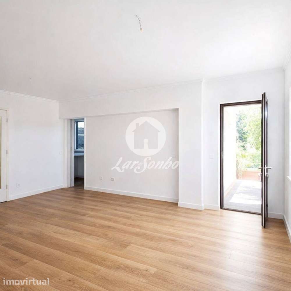 Apartamento T2, remodelado, com excelente localização, em Rio Tinto - Grande imagem: 5/19