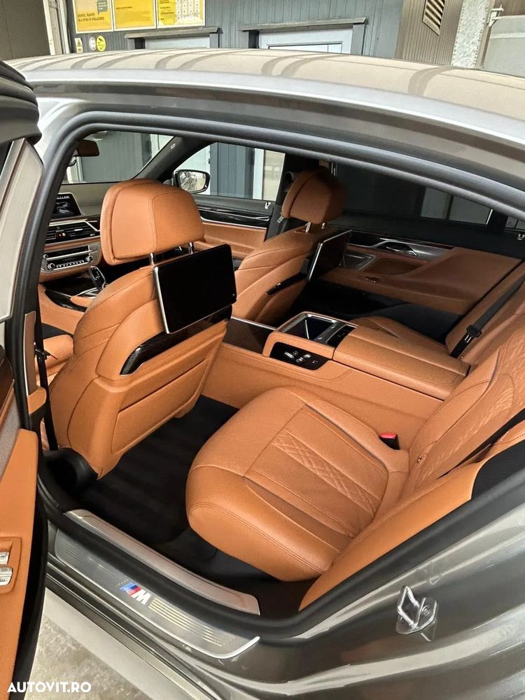 BMW Seria 7 750Li xDrive - 11